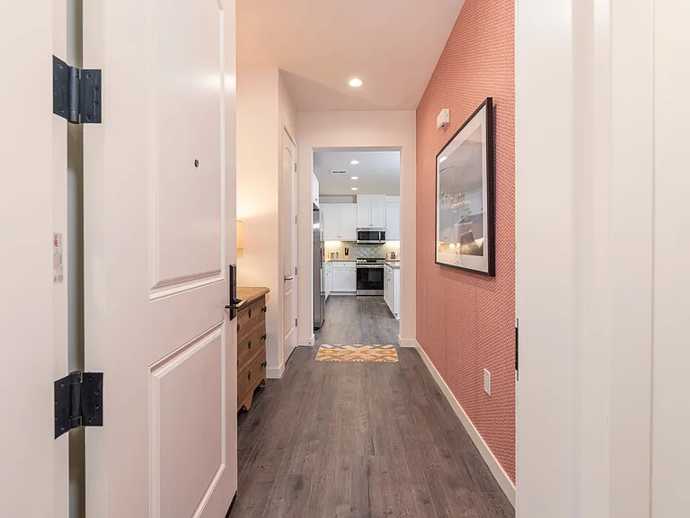 Mission View Residences — Photo 25