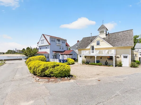 7 Sycamore St, Wareham, MA 02571