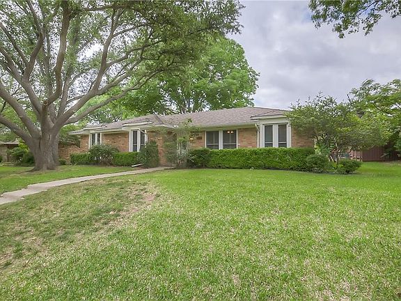 2nd image of 1704 Papeete Dr