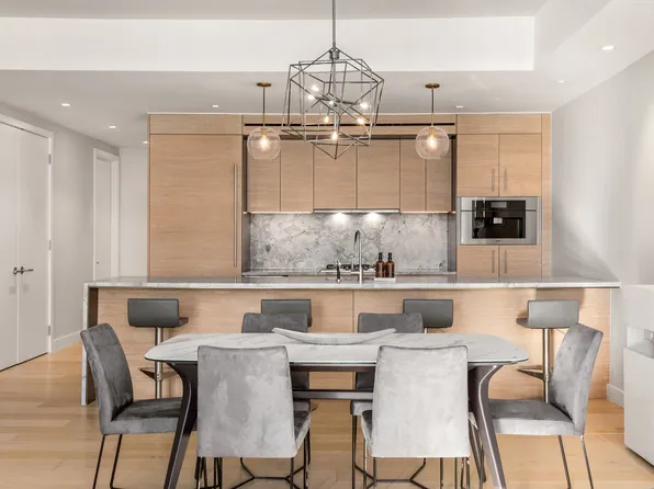 215 West 28th Street 14C image 2 of 12