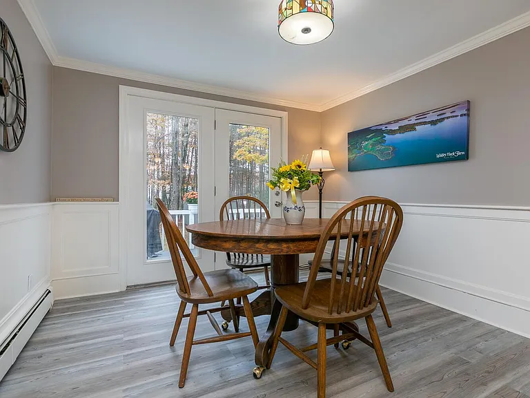 32 Maple Ave — Photo 14