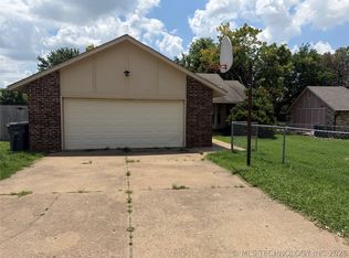 12022 E 28th St, Tulsa, OK 74129