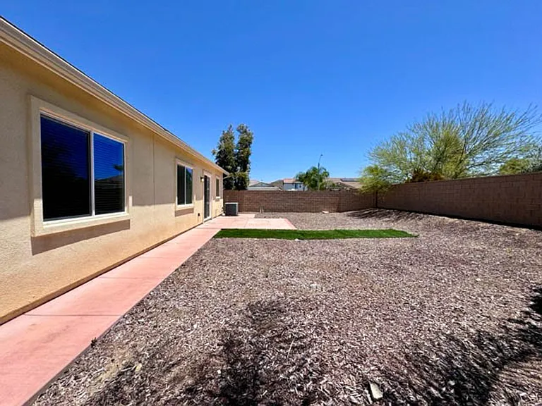 34726 Yellow Root St — Photo 51