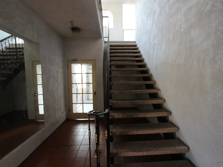 13105 Kornblum Ave — Photo 29