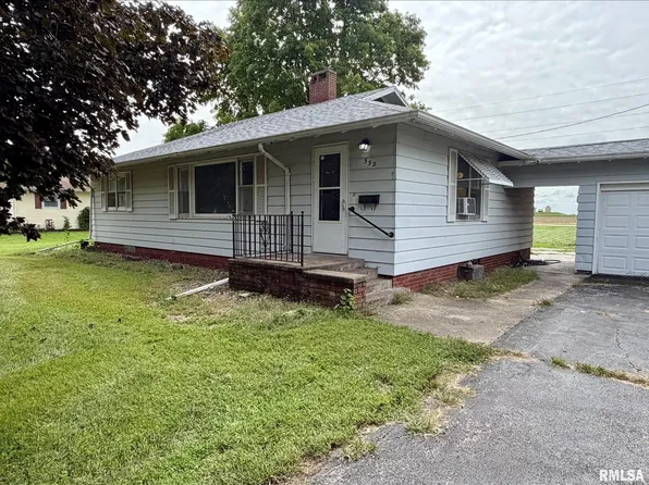 552 E 2nd Ave, Woodhull, IL 61490
