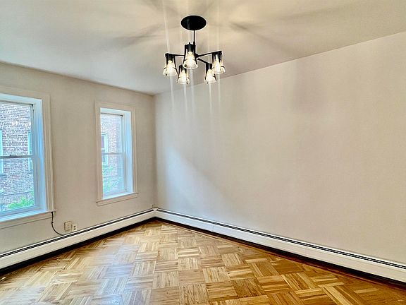 2nd image of 238 Lexington Ave APT 2R