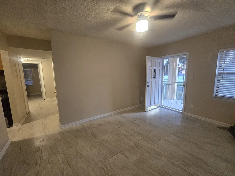 1739 Melson Ave — Photo 27