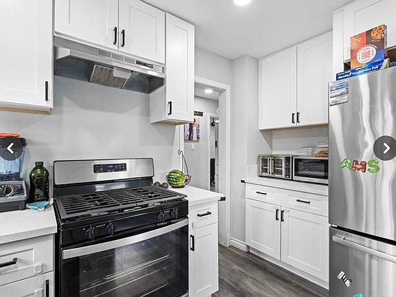 2nd image of 855 W 29th St