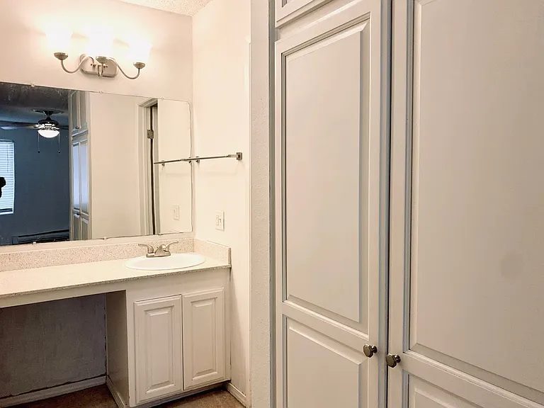 3549 Castle Glen Dr #231 — Photo 6