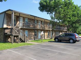Savannah Square, Louisville, KY 40258