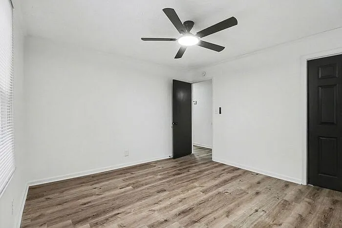2160 Dowdell Dr — Photo 20