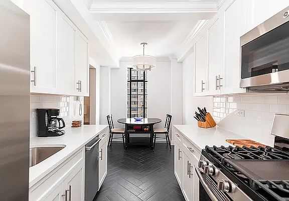 2nd image of 350 W 57th St APT 15I