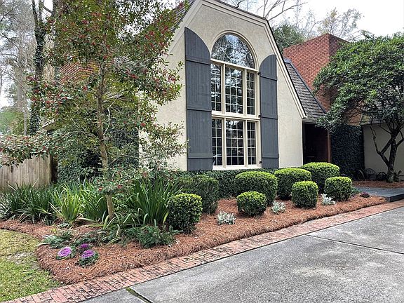 3rd image of 3102 Greenfield Ln