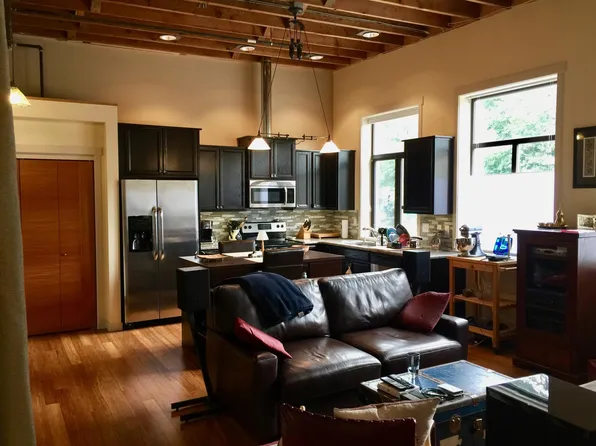 540 E Main St APT 4, Pullman, WA 99163