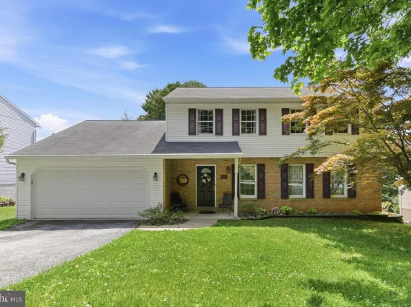 211 W Neversink Rd, Reading, PA 19606