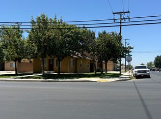 1129 Ellington St #A, Delano, CA 93215