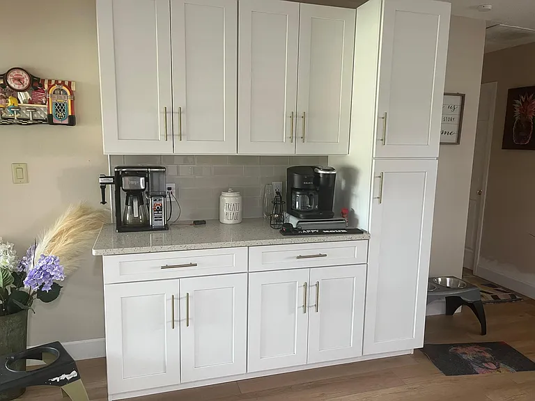 310 Dorchester Dr — Photo 7