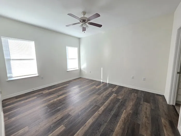 6202 White Oak Dr — Photo 9