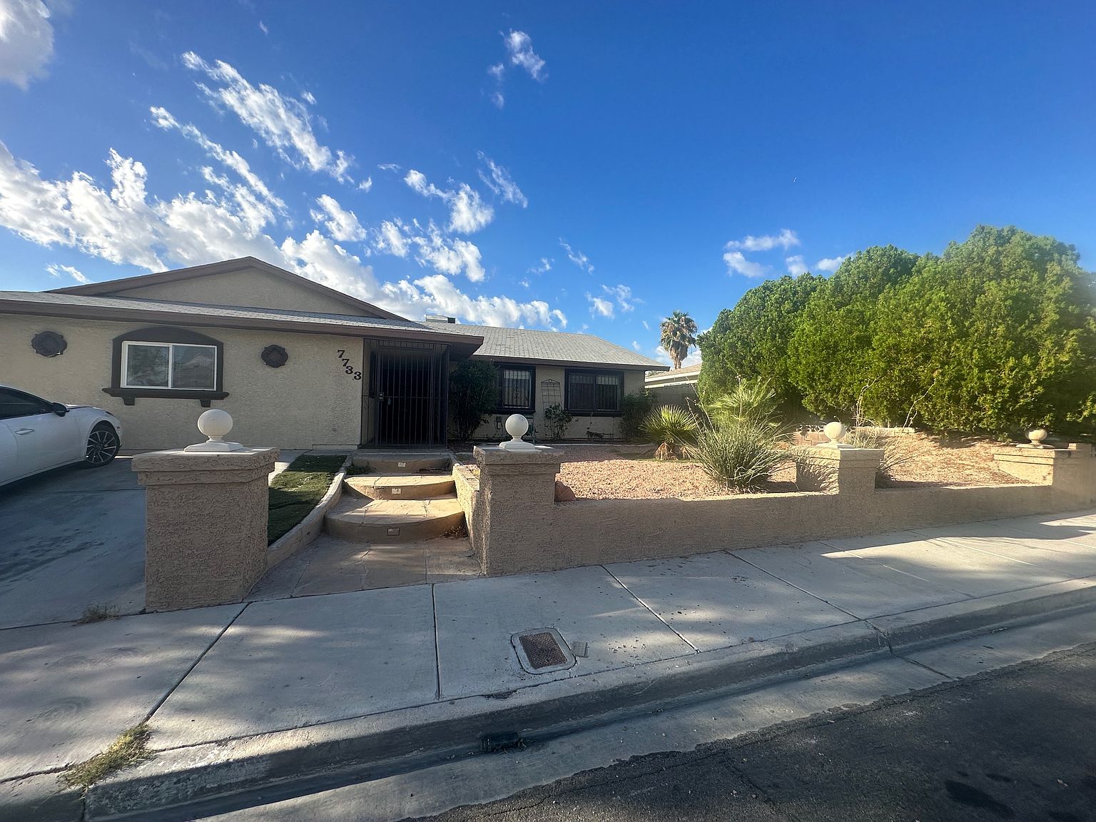 7733 Genzer Dr, Las Vegas, NV 89145 | Zillow