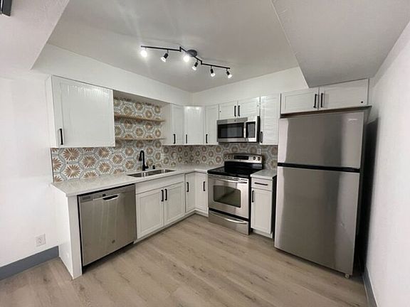4th image of 3930 S University Center Dr #406