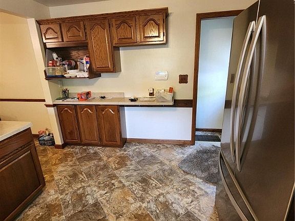 5th image of 398 Jaronte Dr