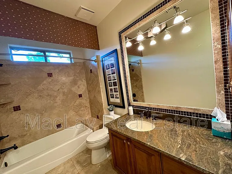 5711 W Linda Ln — Photo 45