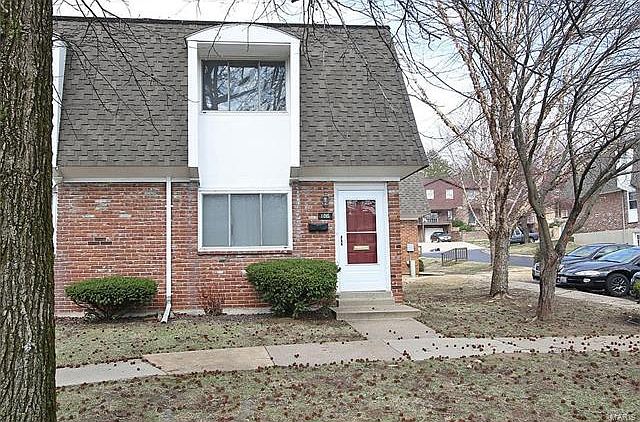 2nd image of 1015 Lafayette Ct