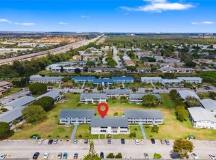 237 Camden E #J, West Palm Beach, FL 33417
