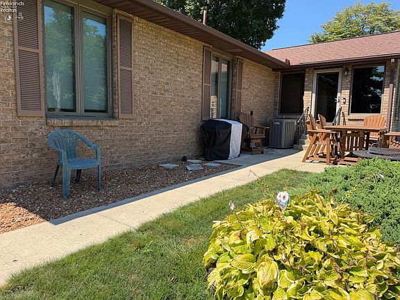 3rd image of 1156 Peru Hollow Rd