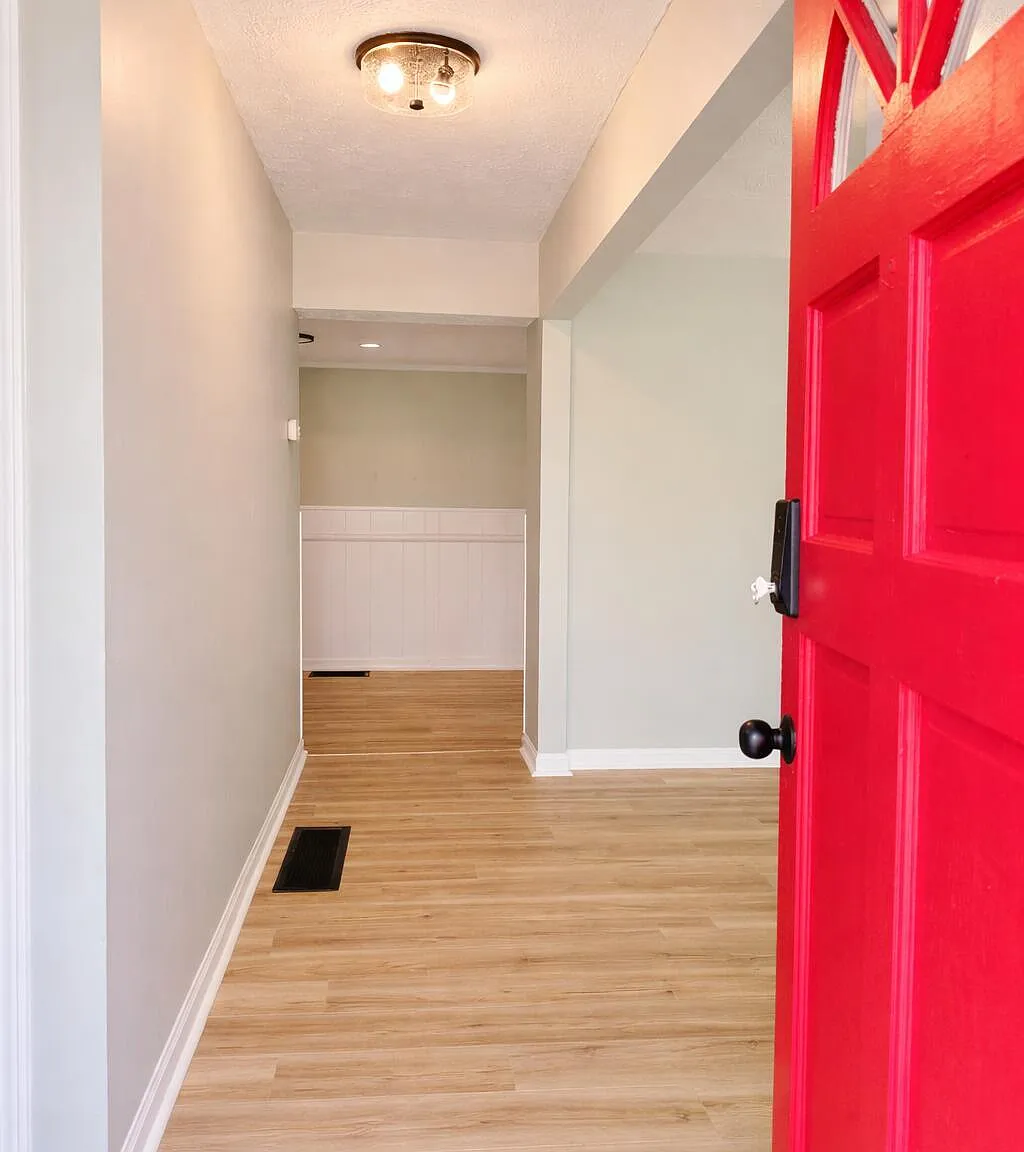 3 bed, 2.0 bath, 1856 sqft, $2,275 — Photo 4