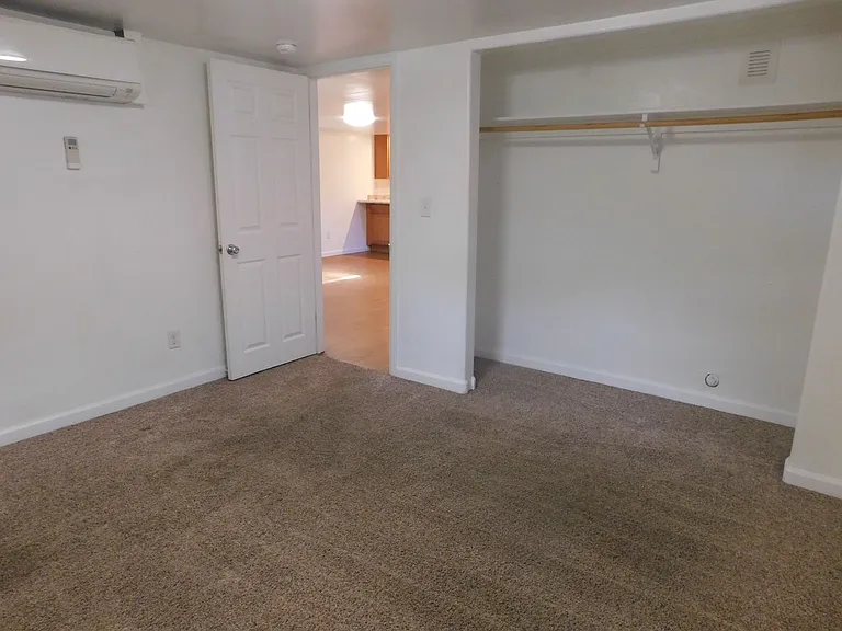 1911 N 10th St — Photo 11