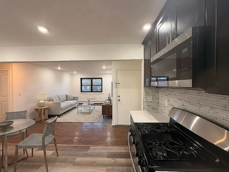 9 Catherine Ct #1B