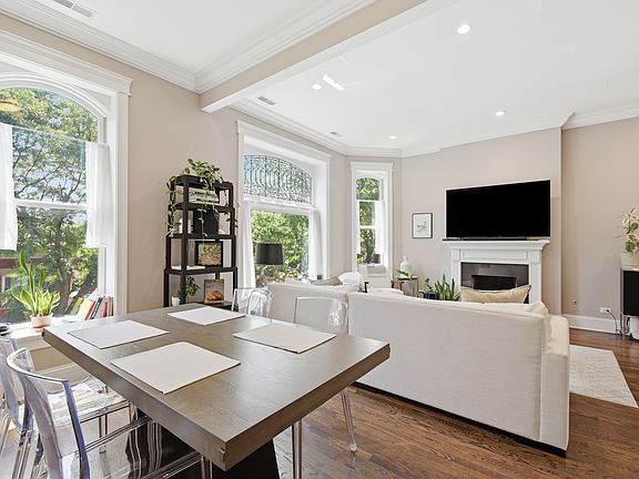5th image of 2042 W Potomac Ave #3