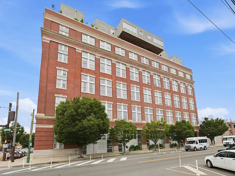 1101 Washington Ave #706 — Photo 35
