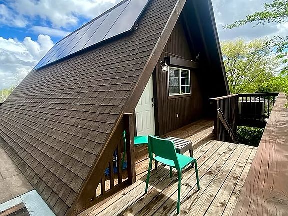 5th image of 405 Balsam Ave #6