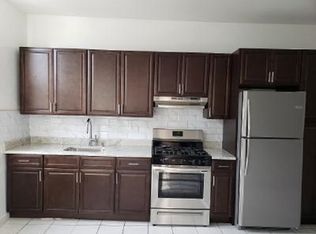 6817 60th St, Flushing, NY 11385