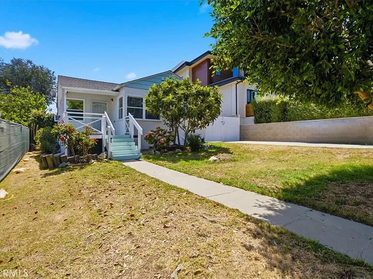 422 S Juanita Ave — Photo 28