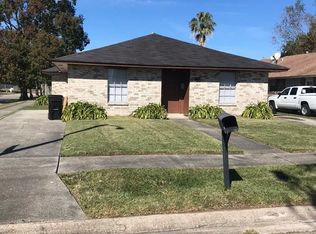 11967 Curran Rd, New Orleans, LA 70128