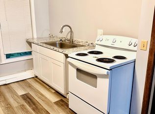 646 Main Rd N, Hampden, ME 04444