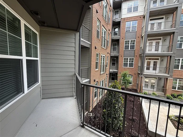 District on the Etowah Apartments — Photo 629