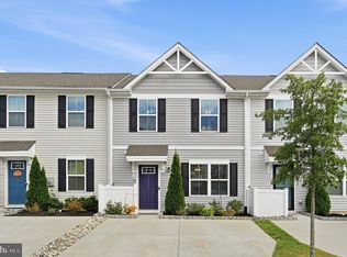 18 Mulberry Ln, Clementon, NJ 08021