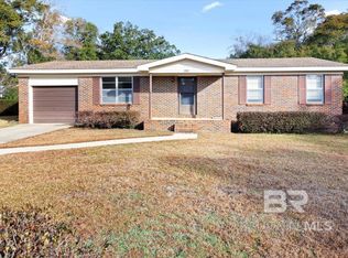 483 Dogwood Ave, Fairhope, AL 36532