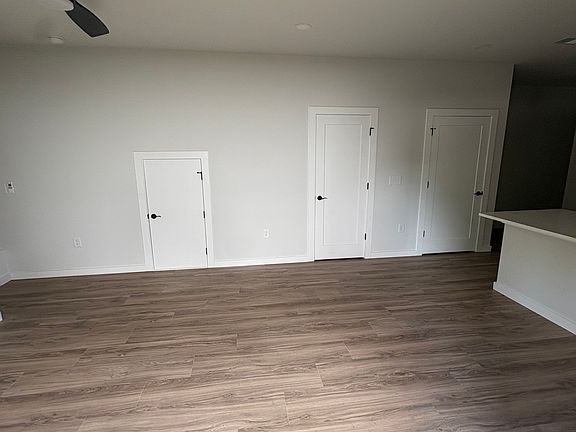 5th image of 209 Montana St APT A-1