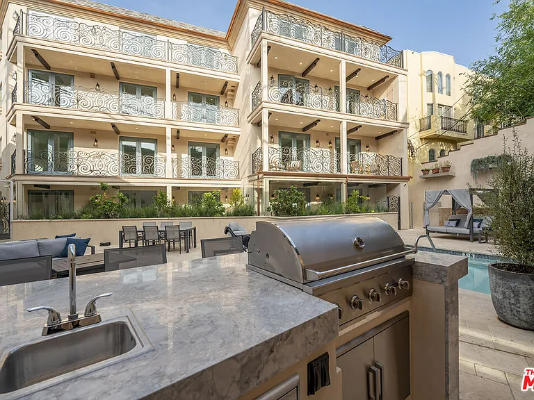 1825 Pandora Ave #Penthouse 404 — Photo 27
