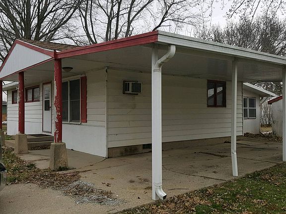 4th image of 410 N Juniper Dr