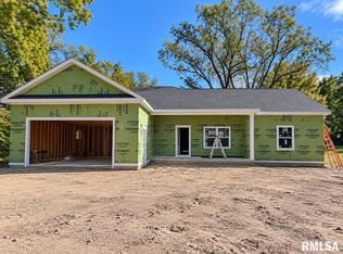 10014 N Garden Ln, Peoria, IL 61615