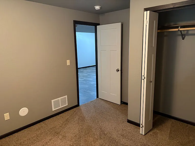 1247 Juneau Dr — Photo 16