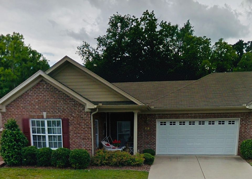 1st image of 214 Wrennewood Ln