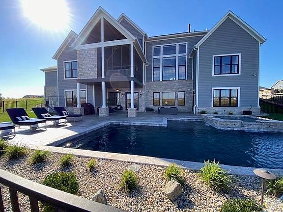 2nd image of 3410 Gray Oak Dr