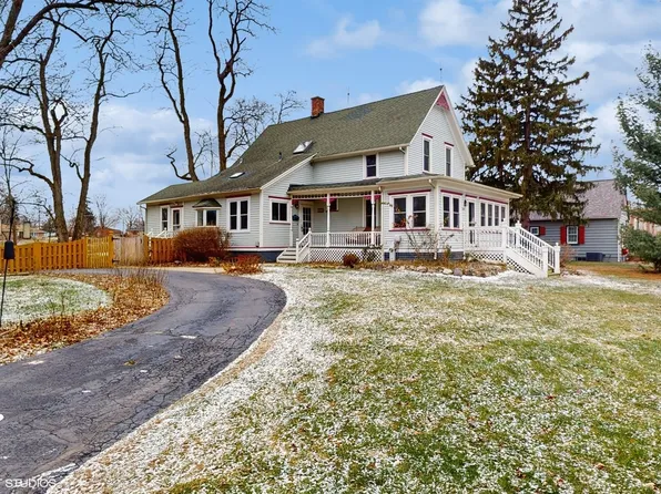 3411 Waukegan Rd, McHenry, IL 60050